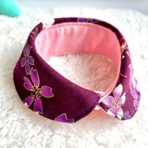 Collar flower purple